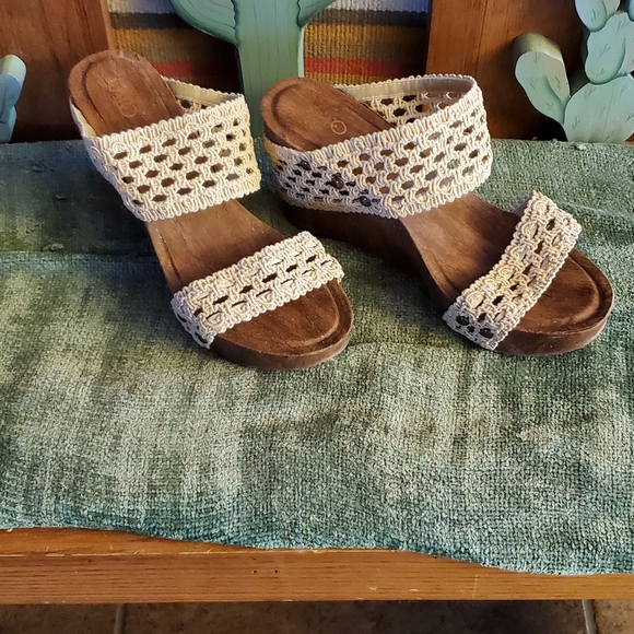 Cato Shoes - Cato crochet wedges size 8